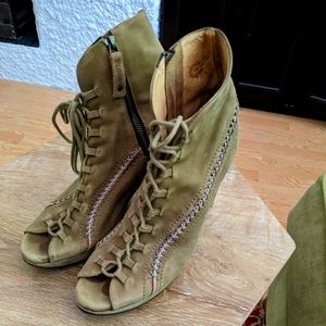 Fluevog Platform Sandal Writes Angelou